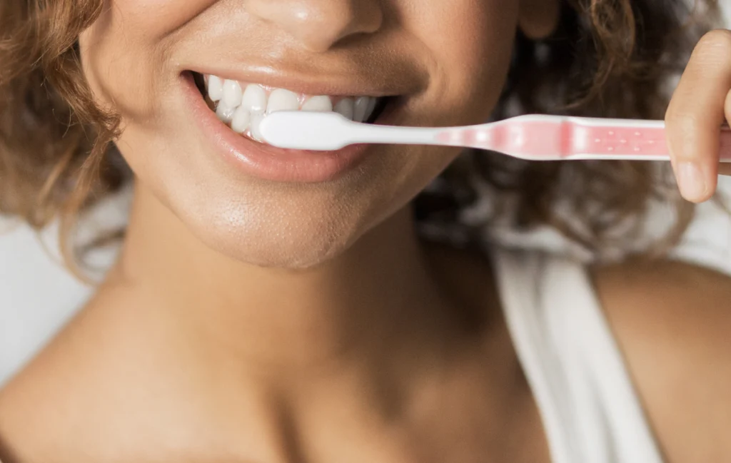 hygiene dentaire hygiene dentaire Greffe osseuse Chirurgiens-dentistes à Juan-les-pins | Cabinet dentaire du Lys